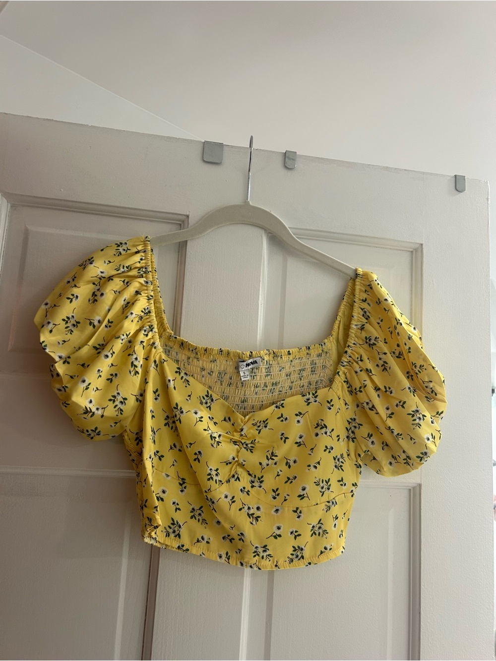 Fashion Nova Yellow Floral Puff Sleeve Crop Top